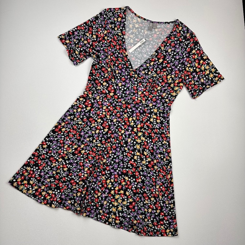 ASOS FLORL  DRESS - Picture 2 of 6